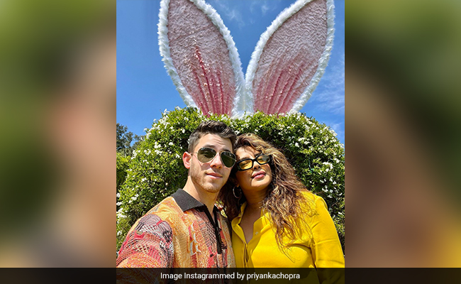 सनकिस्ड तस्वीरें, कप केक और ढेर सारा प्यारा, प्रियंका-निक ने कुछ यूं सेलिब्रेट किया ईस्टर, देखें PHOTOS