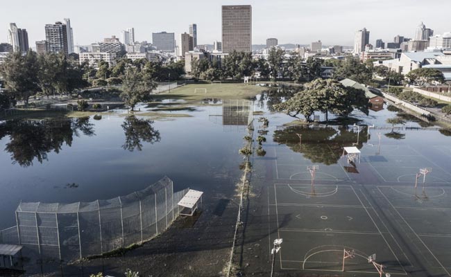 South Africa Floods : 40,000 बेघर, 400 की मौत, राष्ट्रपति ने घोषित की राष्ट्रीय आपदा