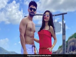 अमृता और अनमोल ने हनीमून वीडियो में किया खुलासा, एक आदमी उनकी खूबसूरती पर हो गया था फिदा अमृता और अनमोल ने हनीमून वीडियो में किया खुलासा, एक आदमी उनकी खूबसूरती पर हो गया था फिदा