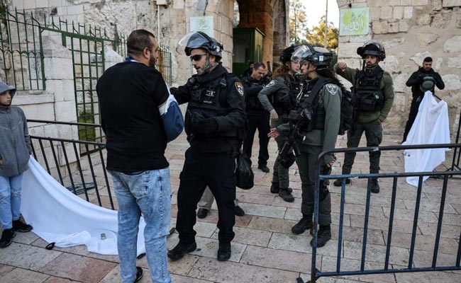 US Says "Deeply Concerned" Over Violence At Jerusalem Mosque