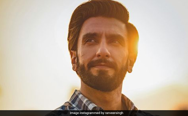 "You're No Hrithik Roshan, <i>Toh Tu Acting Kar Lena</i>": Ranveer Singh Recalls What Aditya Chopra Told Him Before His Debut Film