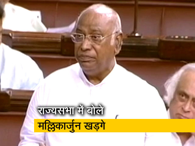 पेट्रोल-डीजल की कीमतें बढ़ती जा रहीं, लेकिन सरकार चर्चा को तैयार नहीं : मल्लिकार्जुन खड़गे