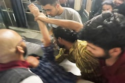 Students Clash In JNU Campus Over Non Vegetarian Food Students Clash In JNU Campus Over Non Vegetarian Food