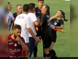 Watch: Coach Headbutts Woman Referee In Football Match In Brazil Watch: Coach Headbutts Woman Referee In Football Match In Brazil