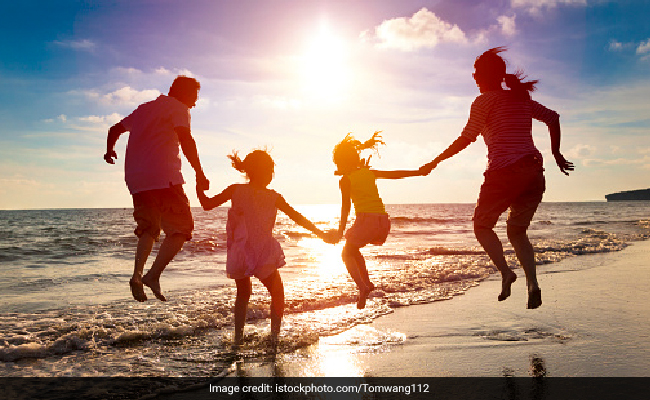 अप्रैल की छुट्टियों में कर रहे हैं शॉर्ट ट्रिप प्लान, तो फैमिली के साथ इन खूबसूरत जगहों पर कर सकते हैं एन्जॉय