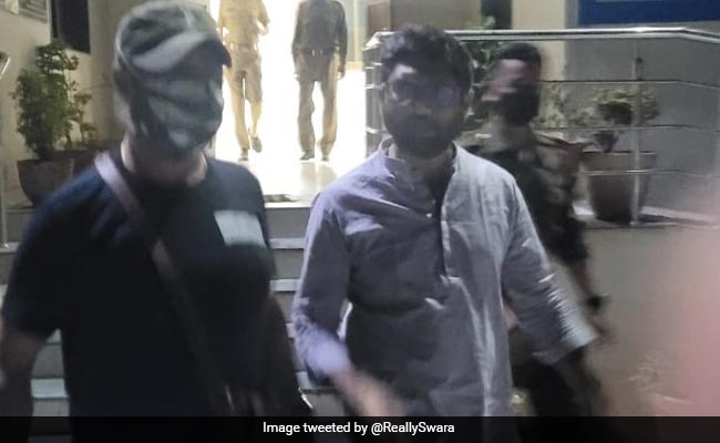Gujarat MLA Jignesh Mevani Arrested By Assam Police Late Night Over Tweet