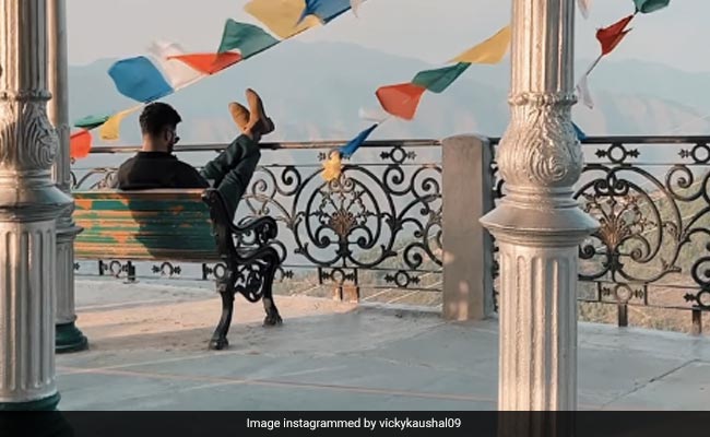 Vicky Kaushal Is Going Into The Weekend Like This - See His Poetic Post