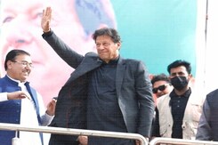 Twist In Pakistan's Political Power-Play Twist In Pakistan's Political Power-Play