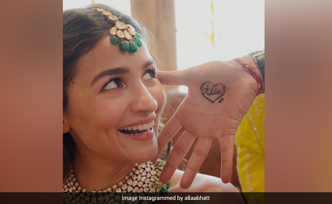 Ranbir Kapoor Had Alia Bhatt's Name Written In <i>Mehendi</i>. We're Not Crying, You're Crying