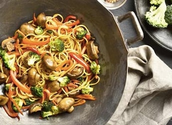 How To Prevent Noodles From Sticking Together