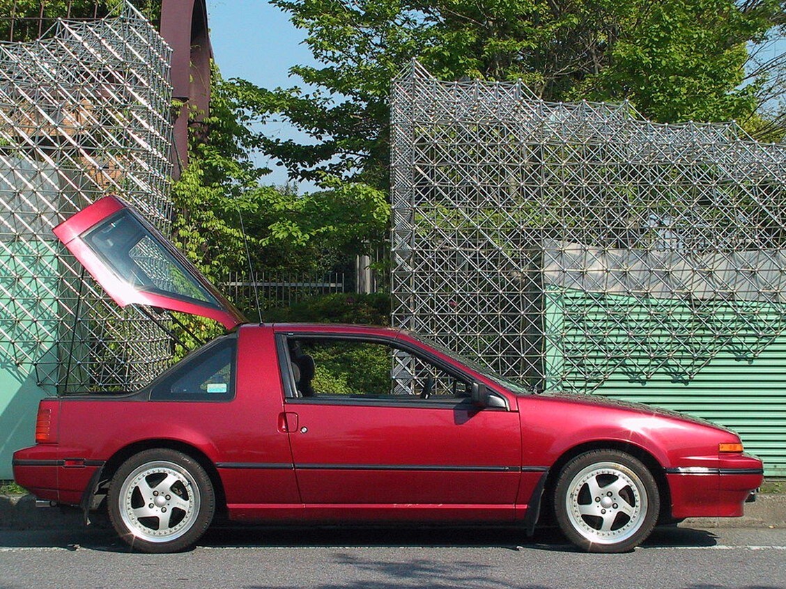 5 Weirdest Cars Of All Time