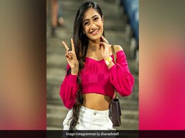 युजवेंद्र चहल ने लिया David Willey का विकेट तो खुशी से स्टेडियम में कूदने लगीं धनाश्री वर्मा, VIDEO वायरल युजवेंद्र चहल ने लिया David Willey का विकेट तो खुशी से स्टेडियम में कूदने लगीं धनाश्री वर्मा, VIDEO वायरल