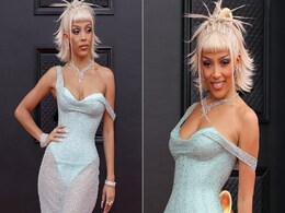 Doja Cat's Icy Blue Versace Gown Is What Modern Day Cinderella Dreams Are Made Of Doja Cat's Icy Blue Versace Gown Is What Modern Day Cinderella Dreams Are Made Of