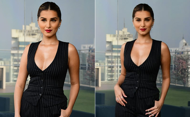 Tara Sutaria In A Sleeveless Pinstriped Pantsuit Shows Us Who The Boss Really Is