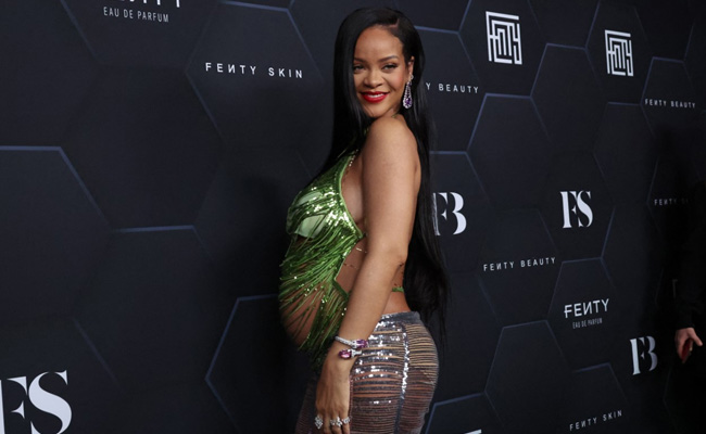 Rihanna Made A Billion-Dollar Debut On Forbes Rich List And Twitter Can't Cope