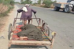 UP Man Takes Wife To Hospital In Cart. Probe Ordered After Pic Goes Viral UP Man Takes Wife To Hospital In Cart. Probe Ordered After Pic Goes Viral