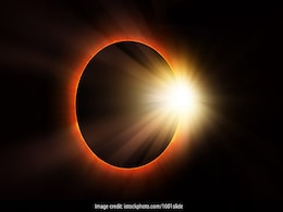 Surya Grahan 2022: मान्यतानुसार ग्रहण के दौरान किए जाते हैं ये काम, इन कार्यों से बचने के लिए दी जाती है सलाह Surya Grahan 2022: मान्यतानुसार ग्रहण के दौरान किए जाते हैं ये काम, इन कार्यों से बचने के लिए दी जाती है सलाह