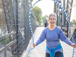 बुजुर्ग महिलाओं के रस्सी कूदने का यह Video आपको भी कर देगा इम्प्रेस, देखिए कैसे इस उम्र में भी ये महिलाएं ले रहीं खेल का मजा बुजुर्ग महिलाओं के रस्सी कूदने का यह Video आपको भी कर देगा इम्प्रेस, देखिए कैसे इस उम्र में भी ये महिलाएं ले रहीं खेल का मजा