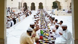 Eid Mubarak Quotes: ईद मुबारक! अपनों को भेजें खास मुबारकबाद वाले संदेश, ईद उल फितर की दें ऐसी बधाई