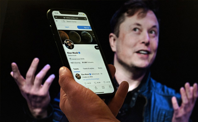 "Oh Hi Lol": What Elon Musk's Tweets Reveal About Twitter's Future