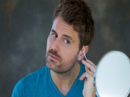 Ear Cotton Buds: कान साफ करने के लिए कॉटन बड्स का इस्तेमाल करना कितना सही? क्या इससे कानों को नुकसान होता है Ear Cotton Buds: कान साफ करने के लिए कॉटन बड्स का इस्तेमाल करना कितना सही? क्या इससे कानों को नुकसान होता है