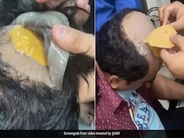 सोने की तस्करी का यह हैरतअंगेज तरीका कर देगा हैरान, देखिए IGI एयरपोर्ट पर कैसे धरा गया गोल्ड स्मगलर सोने की तस्करी का यह हैरतअंगेज तरीका कर देगा हैरान, देखिए IGI एयरपोर्ट पर कैसे धरा गया गोल्ड स्मगलर