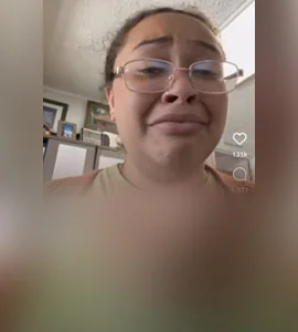 Watch: Woman Eats Biscuits Covered With Ants Thinking They Were Seeds