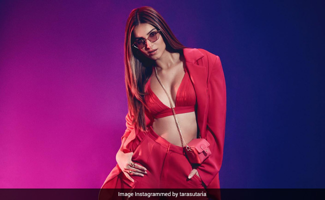 Tara Sutaria Adds A Stunning Look To Her <i>Heropanti 2</i> Promotional Diaries