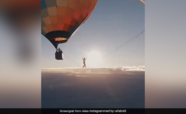 "My Legs Tingling": Brazil Man's Slacklining Record Shocks Internet