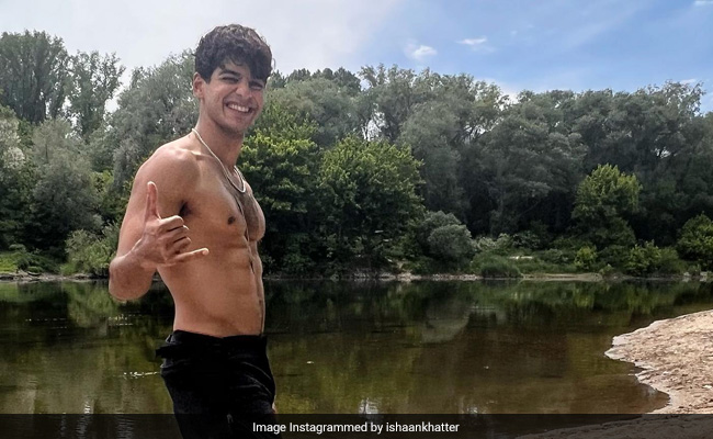 The "Key To Good Vibes" As Explained By Ishaan Khatter