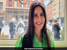 कैटरीना कैफ ने विक्की कौशल के साथ शेयर की वेकेशन फोटो तो अनुष्का शर्मा ने कर दिया ये कमेंट, फैन्स ने कहा- सही है  कैटरीना कैफ ने विक्की कौशल के साथ शेयर की वेकेशन फोटो तो अनुष्का शर्मा ने कर दिया ये कमेंट, फैन्स ने कहा- सही है