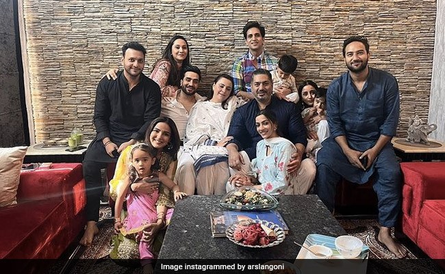 Sussanne Khan Is All Hearts For Boyfriend Arslan Goni's Eid Pic With Brother Aly And Jasmin Bhasin