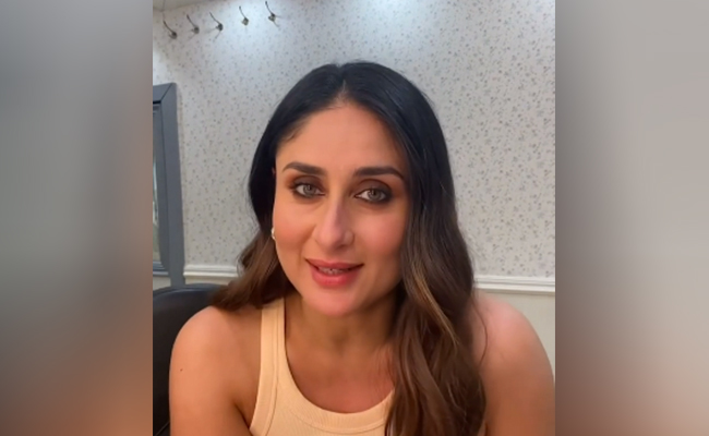 Check Out Kareena Kapoor's 4 Ingredient Face Mask For Glowing Skin