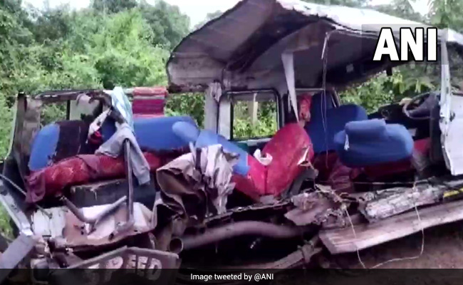 9 Killed, 2 Injured After Car Hits Tree In Karnataka's Dharwad