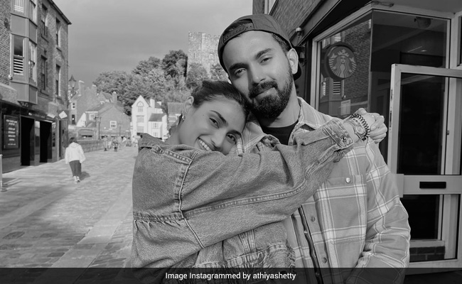 Athiya Shetty On Wedding Rumours With Boyfriend KL Rahul. Says, "I Am Tired Of All This"