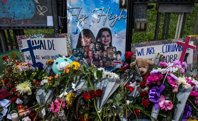 Texas Lawmakers Slam "Lackadaisical" Police Response To School Shooting