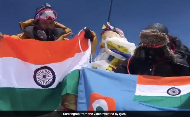 Watch: Air Force Officer Climbs Mt Everest, Sings National Anthem On Peak