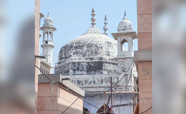 ज्ञानवापी प्रकरण : कोर्ट ने माना श्रंगार गौरी केस सुनने लायक, मामले में कब- क्या हुआ देखें पूरी टाइमलाइन ज्ञानवापी प्रकरण : कोर्ट ने माना श्रंगार गौरी केस सुनने लायक, मामले में कब- क्या हुआ देखें पूरी टाइमलाइन