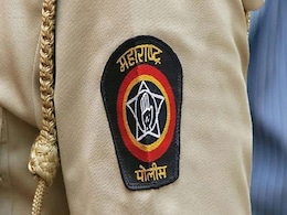 बांगलादेशातील हिंसाचार, भारतात बेकायदेशीररित्या राहणाऱ्या बांगलादेशींची टरकली बांगलादेशातील हिंसाचार, भारतात बेकायदेशीररित्या राहणाऱ्या बांगलादेशींची टरकली