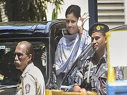 MP-MLA Couple Walk Out Of Jail After Bail In Hanuman Chalisa Row MP-MLA Couple Walk Out Of Jail After Bail In Hanuman Chalisa Row