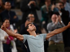 Carlos Alzaraz Youngest Man To Reach French Open Last 16 Since 2006