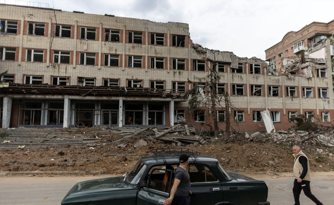 Ukraine Rules Out Ceasefire As Russia Intensifies Offensive In Donbas