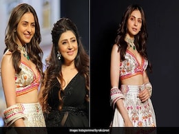 Summer fashion: रकुल प्रीत सिंह फ्लोरल लहंगे में लगीं बेहद खूबसूरत, देखिए फोटोज Summer fashion: रकुल प्रीत सिंह फ्लोरल लहंगे में लगीं बेहद खूबसूरत, देखिए फोटोज