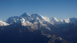 China Shuts Down Mt Everest Scenic Area After Earthquake Hits Tibet