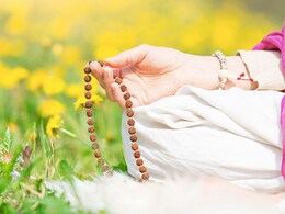 इन मंत्रों का जाप करने से गंभीर बीमारियों का असर हो सकता है कम, आइए जानते हैं