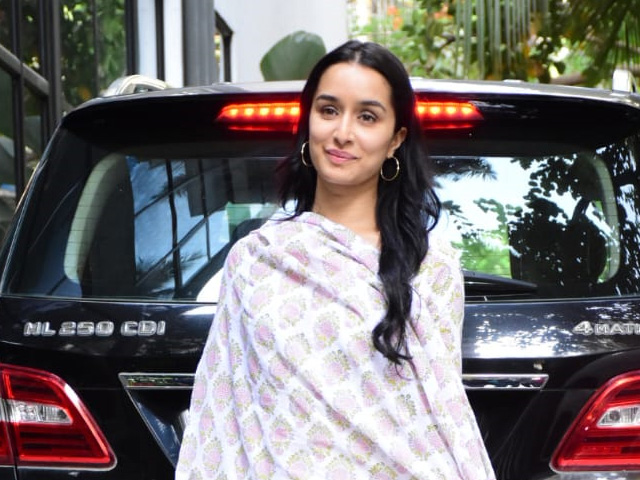 Shraddha Kapoor Steps Out In Ethnic Outfit