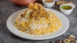 How To Make Sindhi Biryani - A Flavourful Biryani Recipe You Must Try