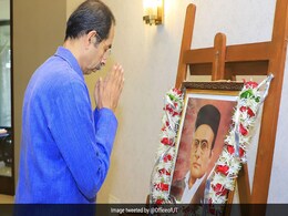 Uddhav Thackeray Invokes VD Savarkar's "Nationalism" On Birth Anniversary Uddhav Thackeray Invokes VD Savarkar's "Nationalism" On Birth Anniversary
