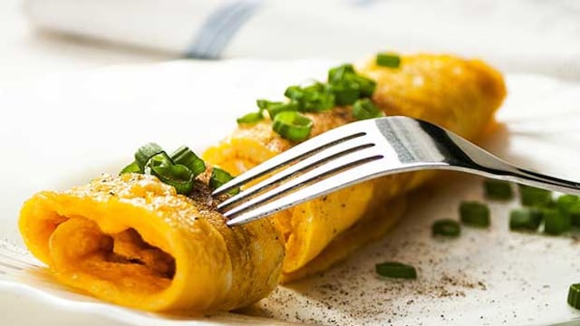 Eating the whole egg is beneficial unlike what many might think, yolk is also extremely nutritious