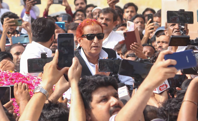 Azam Khan, Shivpal Yadav Skip Samajwadi Party MLAs Meeting